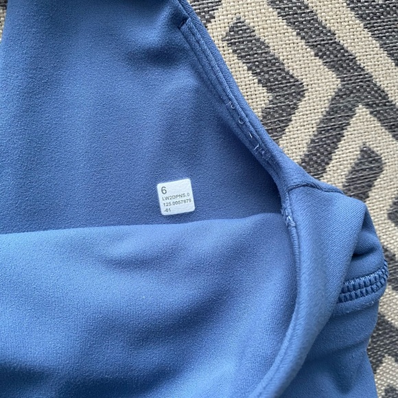 Lululemon Align V-neck Bra - Picture 5 of 5